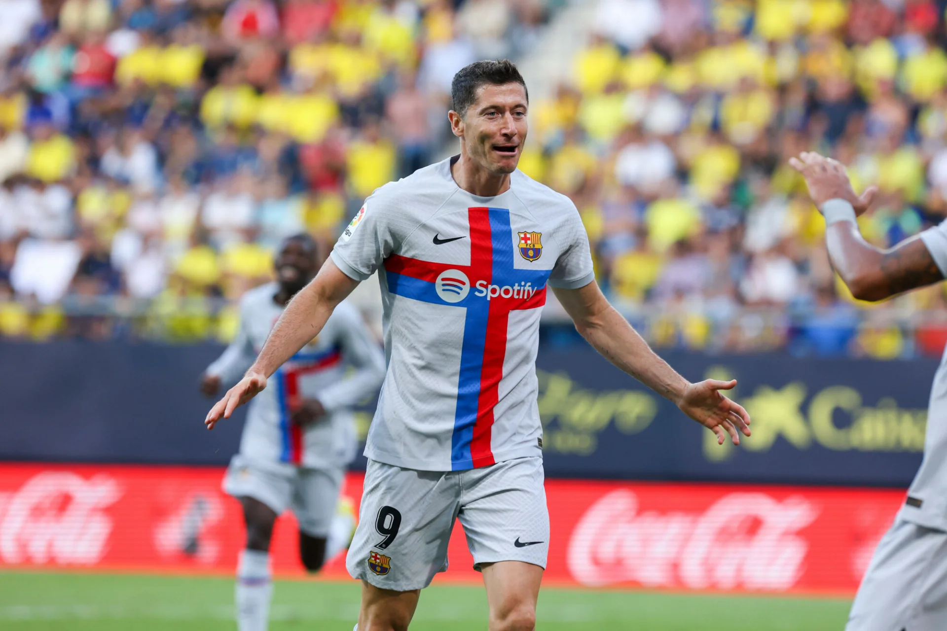 Bardzo ciężki miesiąc przed Robertem Lewandowskim. I szansa, by wejść na sam szczyt