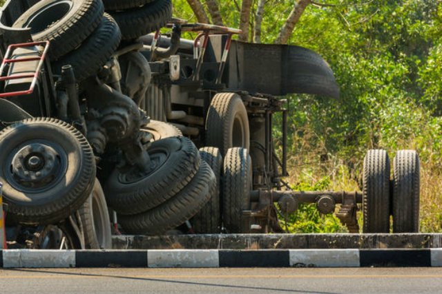 31-letni kierowca z Polski pod wpływem alkoholu zabił w wypadku w  Wielkiej Brytanii osiem osób.