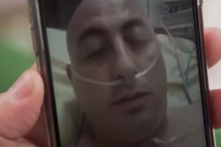 Amirouche Hammar to 43-latek uznawany za pacjenta zero we Francji. Zakaził się koronawirusem miesiąc wcześniej niż oficjalnie wybuchła epidemia COVID-19 w tym kraju.