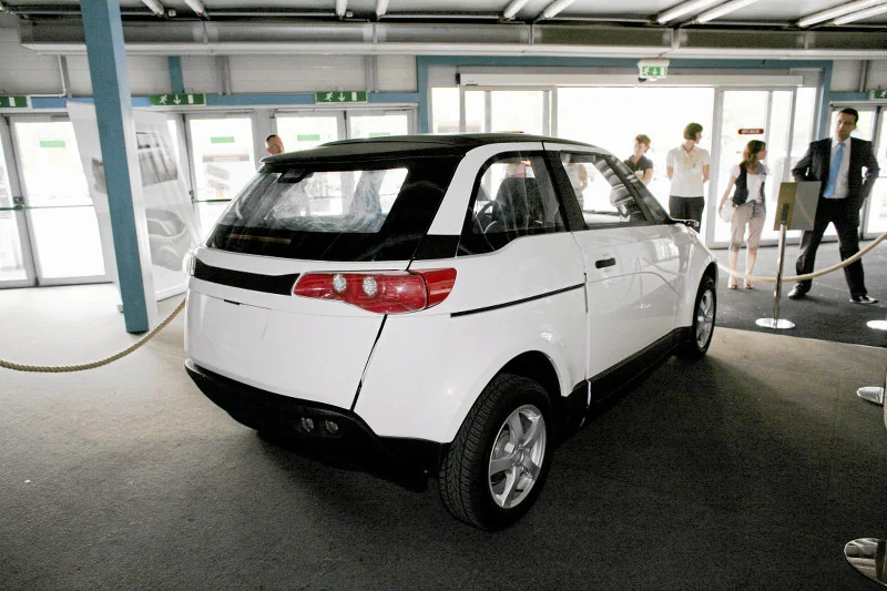 16.06.2011 Rzeszów, pierwszy w pełni polski prototyp samochodu elektrycznego  ELV001