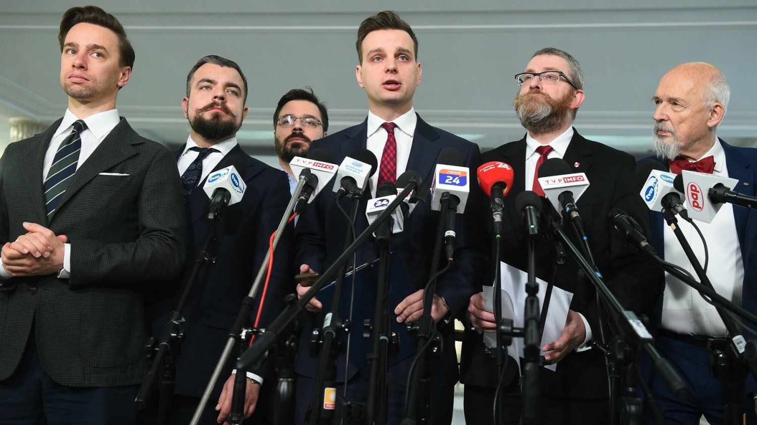 Konfederacja: posłowie nie mogą dogadać się ws. prawyborów w partii i "jedynek" na listach