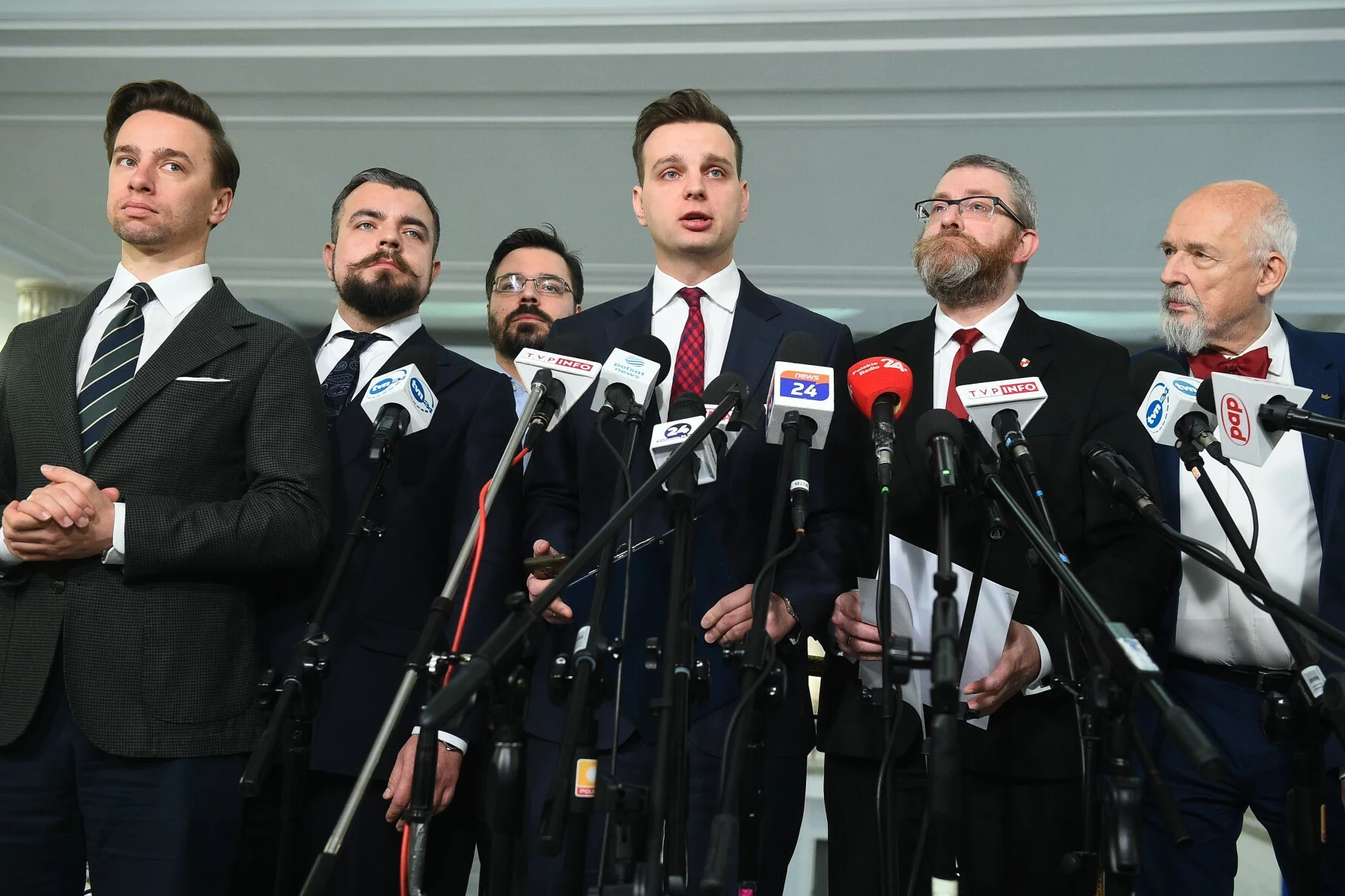Konfederacja: posłowie nie mogą dogadać się ws. prawyborów w partii i "jedynek" na listach