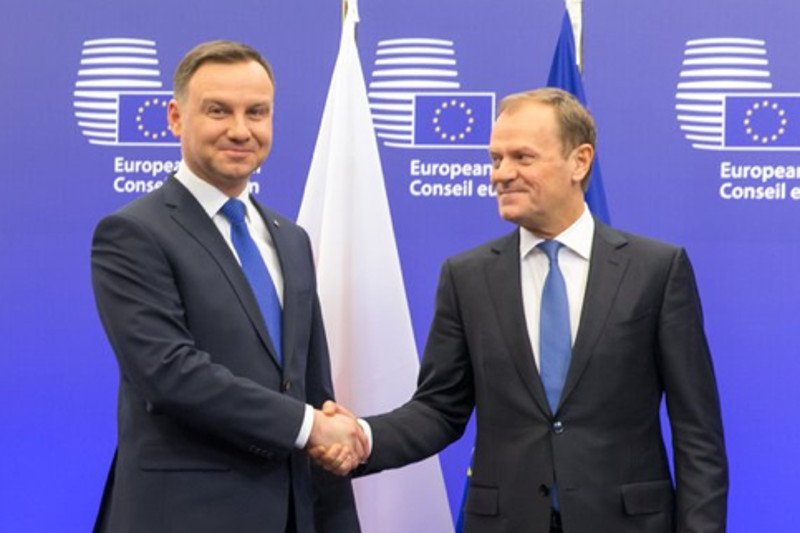 Donald Tusk na wspólnej konferencji prasowej z Andrzejem Dudą.