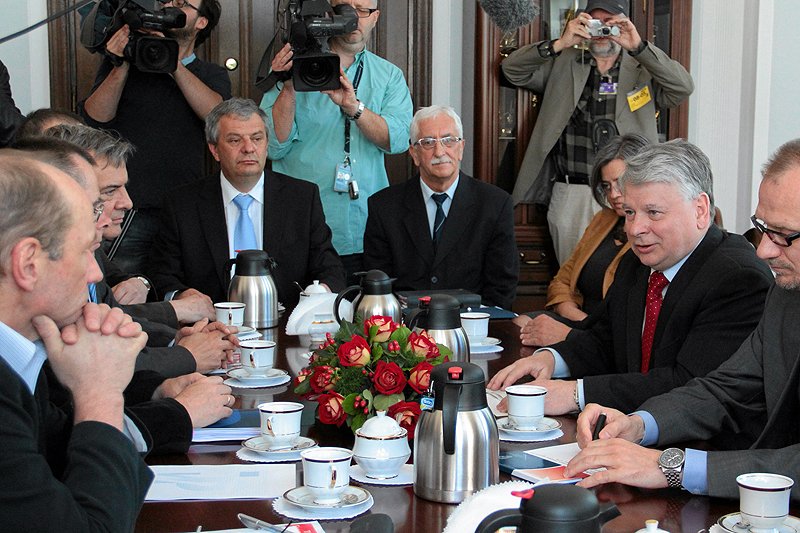 Marszałek Senatu na spotkaniu z redaktorami