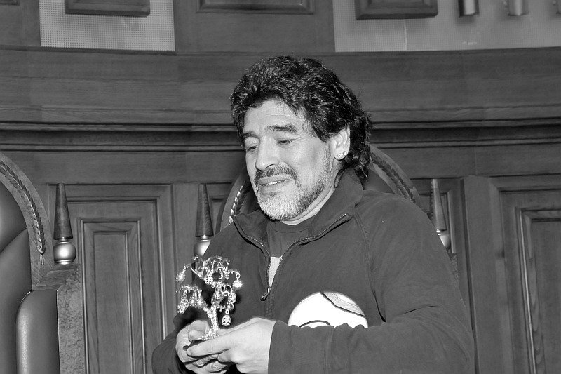 Na co zmarł Diego Maradona? Na co zmarł Diego Maradona? Piłkarz ciężko chorował.