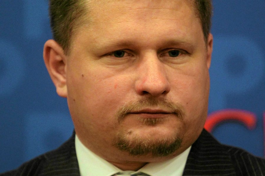 Fakt: Bartosz Jóźwiak miał wynajmować mieszkanie od kochanki na koszt Kancelarii Sejmu.