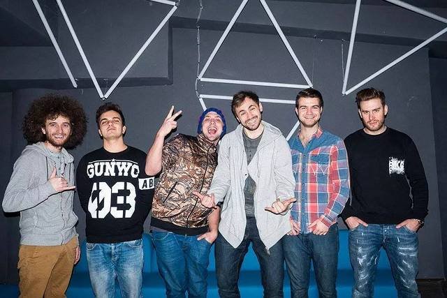 Abstrachuje otwierają klub w Warszawie