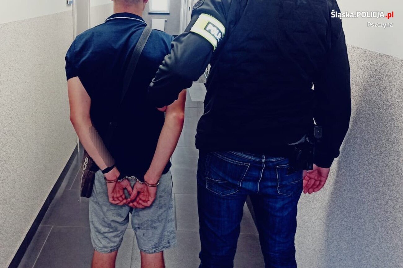 Strzelał metalowymi kulkami z pistoletu.