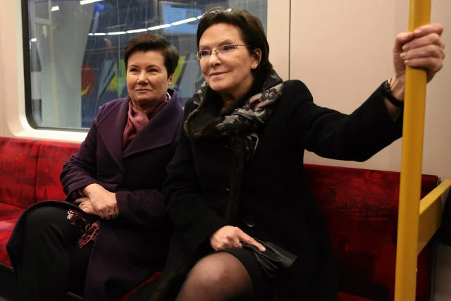 W przedwyborczy piątek Ewa Kopacz odwiedziła II linię metra, gdzie zachwalała umiejętności Hanny Gronkiewicz-Waltz
