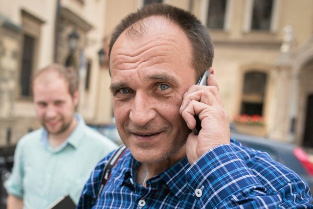 Paweł Kukiz chce "wyprowadzić Polskę z dołka"