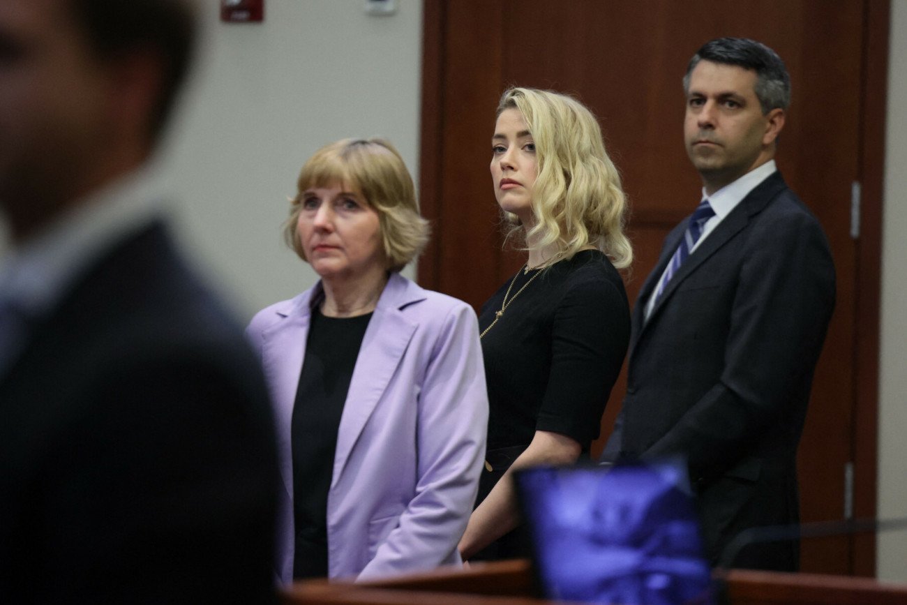 Elaine Charlson Bredehoft - prawniczka Amber Heard zabrała głos.