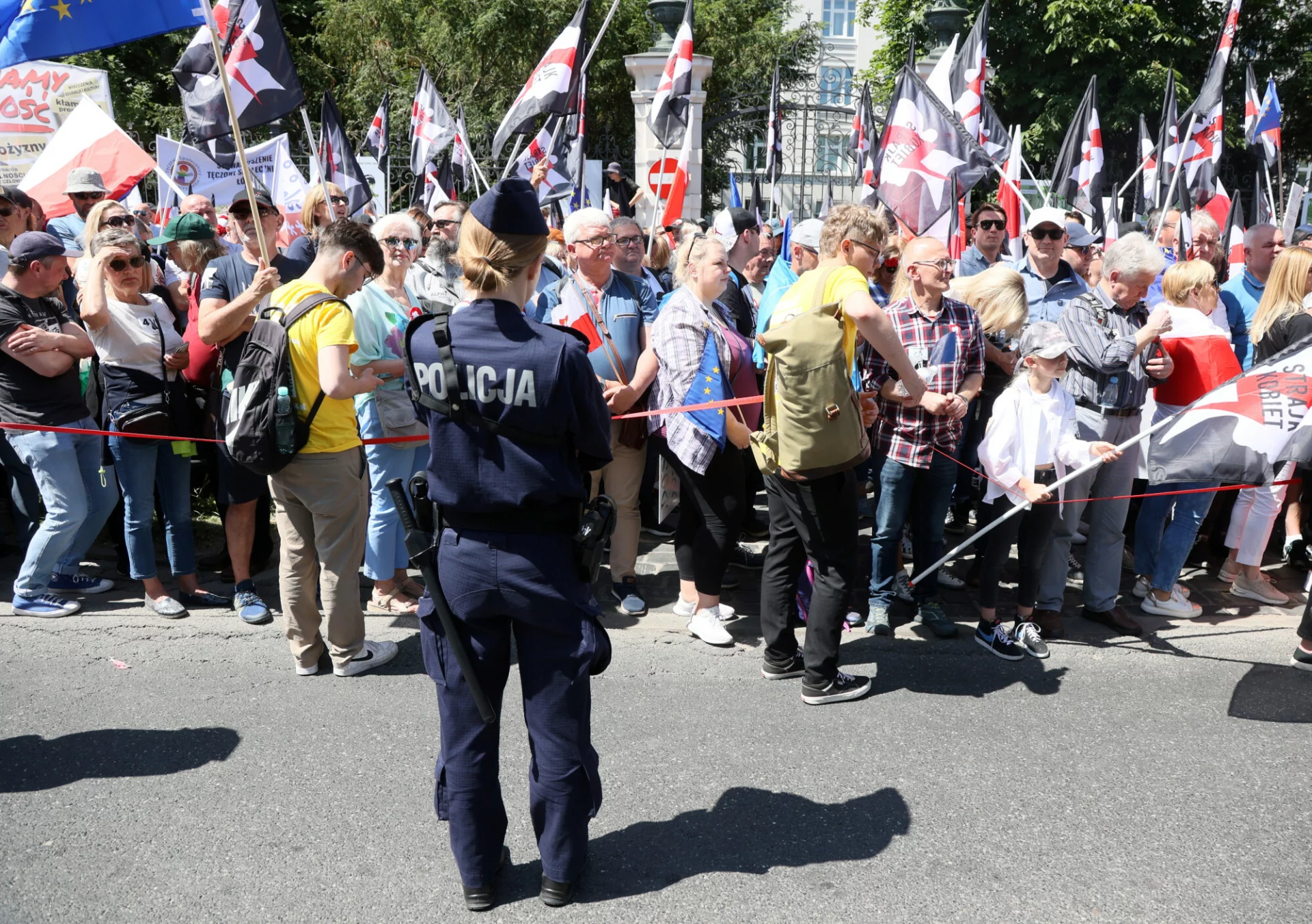 marsz 4 czerwca warszawa policja utruniednia apel