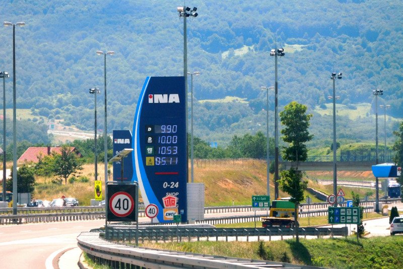 Chorwacja zamraża ceny paliw na kolejnych 14 dni. "Rząd dąży do zachowania standardu obywateli"