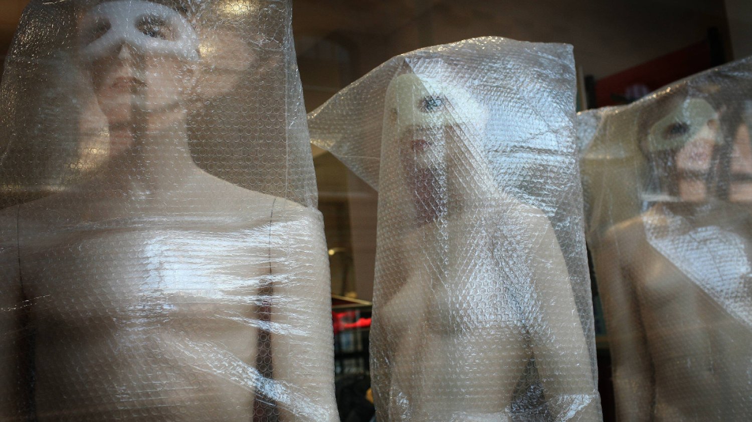 Poliester może źle wpływać na nasze zdrowie.
