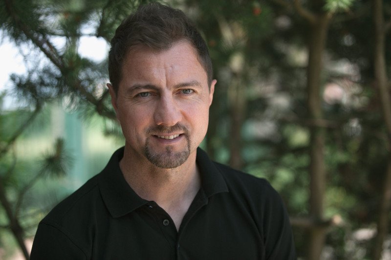 Jerzy Dudek bawił się z niepełnosprawnymi dziećmi w czasie meczu legend Liverpoolu z legendami Milanu.