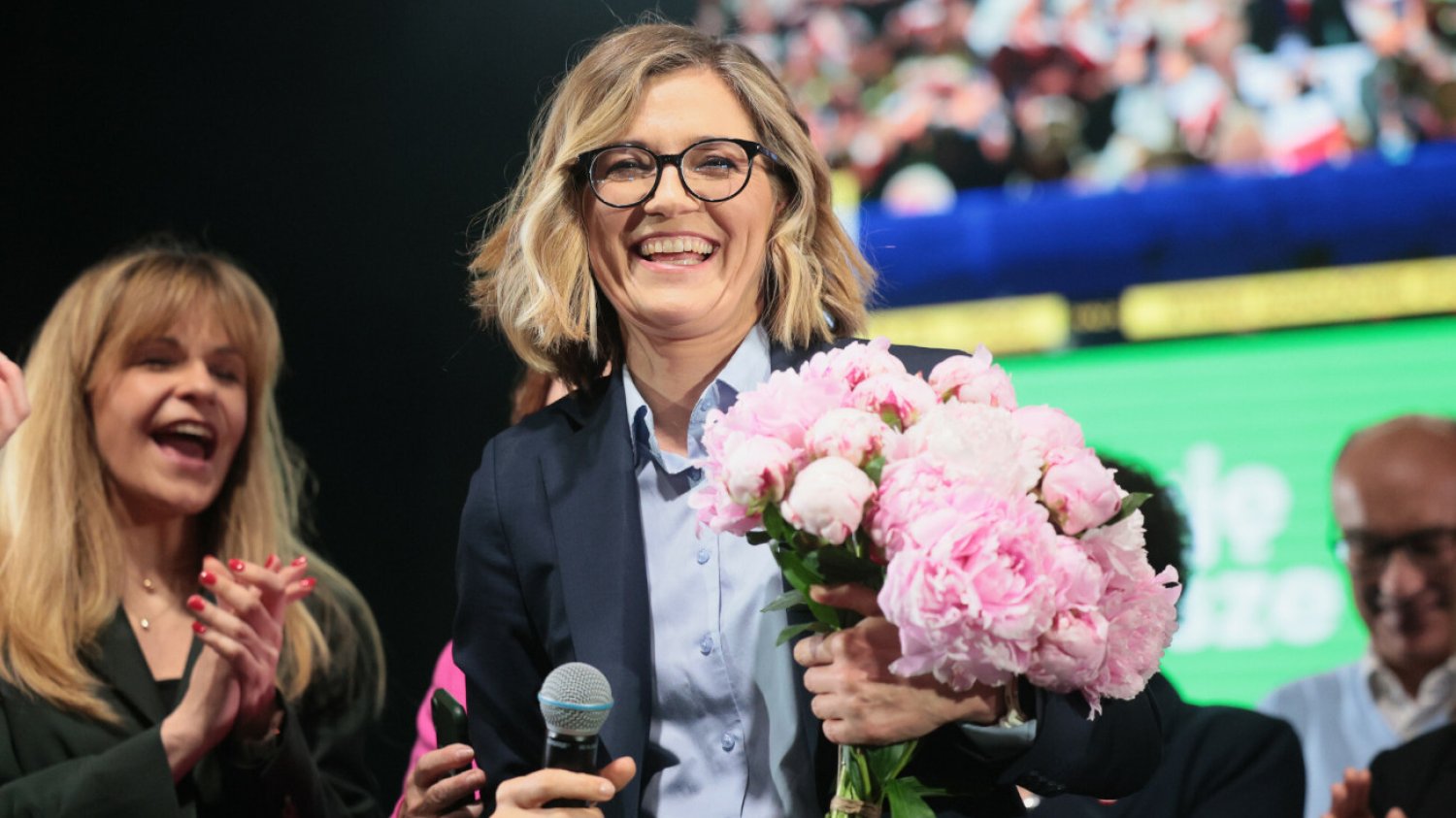 Długie oklaski na wieczorze Magdaleny Biejat. "Najlepszy wynik kobiety w historii RP!" Magdalena Biejat komentuje wyniki wyborów prezydenckich 2025: To motywacja