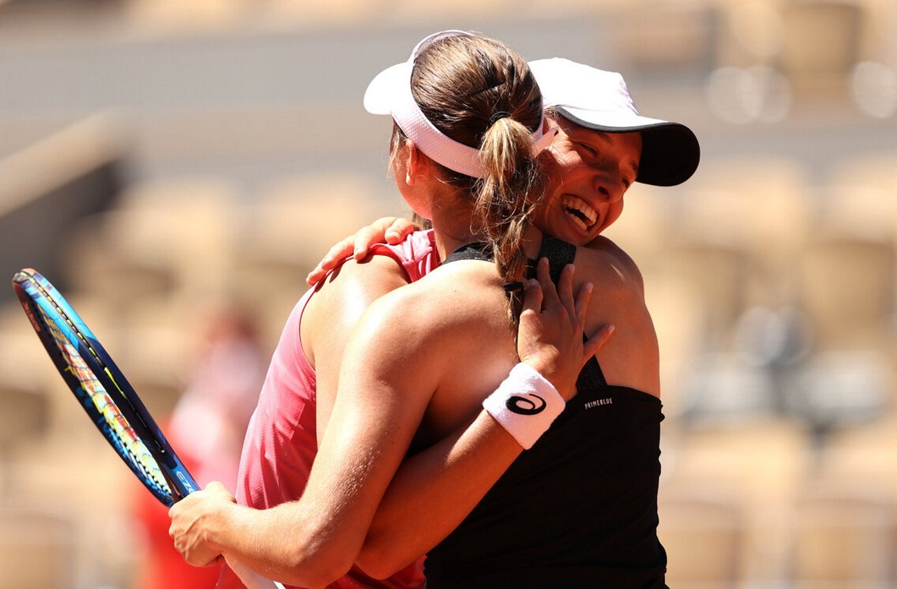 Iga Świątek w ciężkim momencie udzieliła wsparcia Naomi Osace