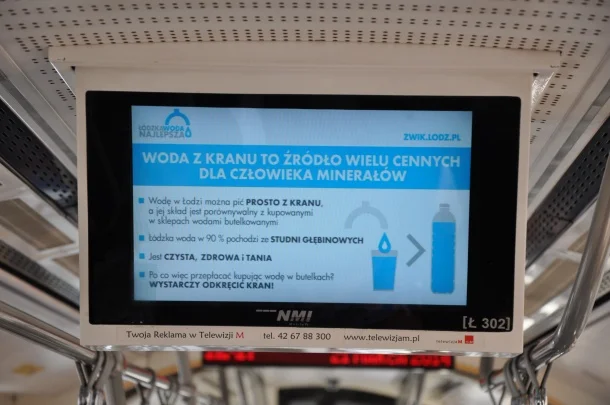 Na 130. ekranach w autobusach i tramwajach MPK pasażerowie mogą zapoznać się z informacją o jakości łódzkiej wody.