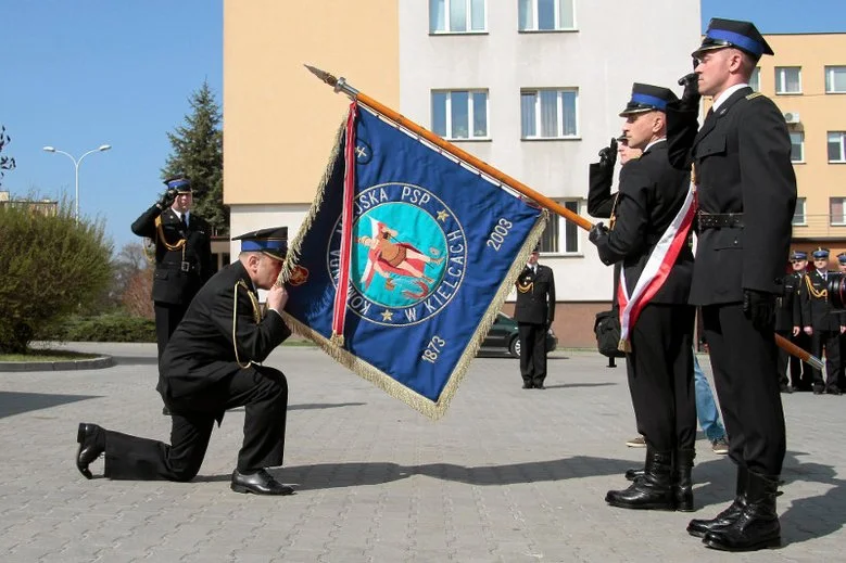 Strażacy skarżą się do do szefa MSWiA na rozpasanie kierownictwa Państwowej Straży Pożarnej.