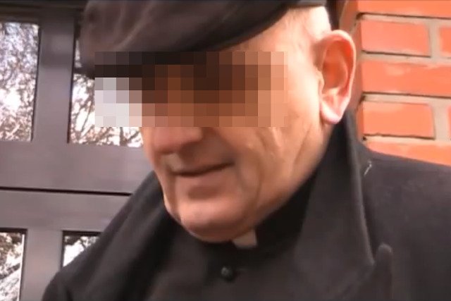 Ks.  Józef M. usłyszał zarzut naruszenia nietykalności cielesnej 10-letniego chłopca