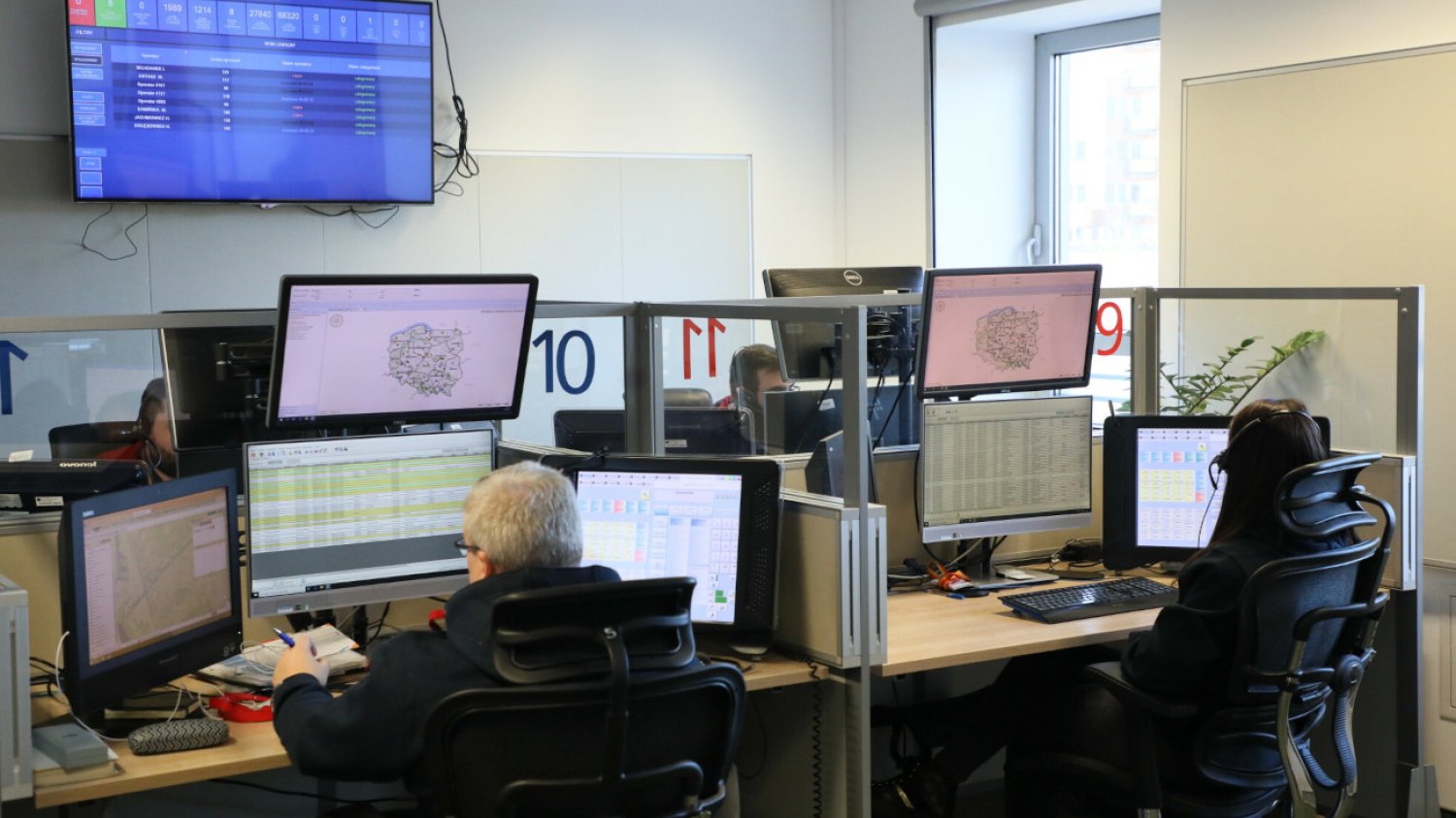Dzwoniąc pod numer alarmowy 112 połączymy się z Centrum Powiadamiania Ratunkowego.