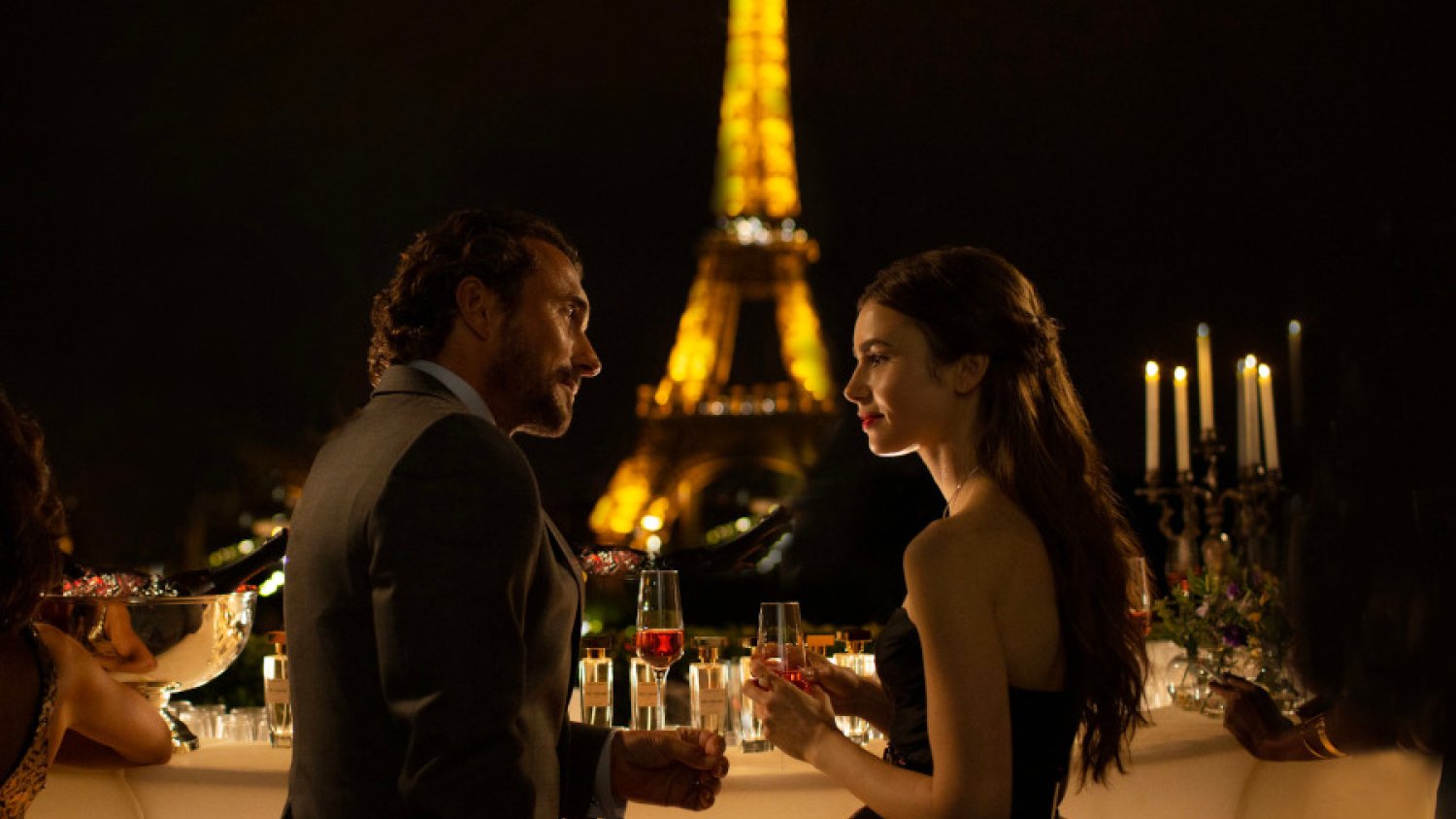 W "Emily w Paryżu", nowym serialu Netflixa, tytułową Emily gra Lily Collins