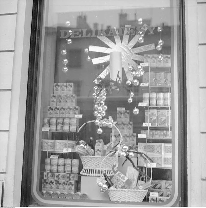 Delikatesy w Warszawie (1979)