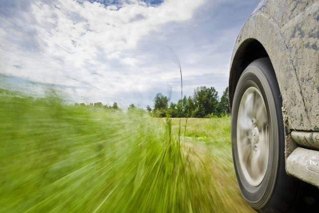 Jak dbać o opony w swoim samochodzie?