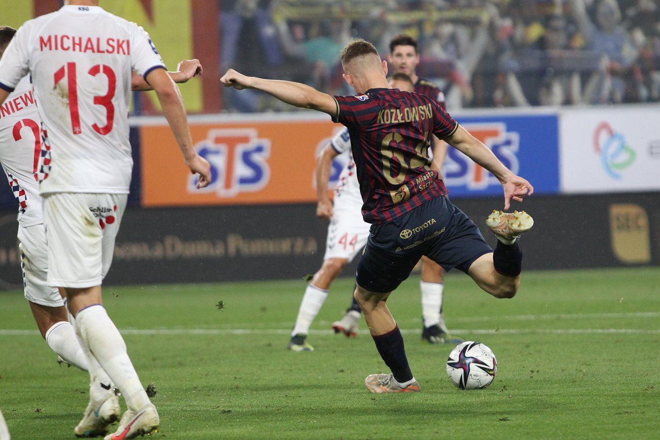 Kacper Kozłowski potrzebował 24 sekundy, by zdobyć pierwszego gola w sezonie