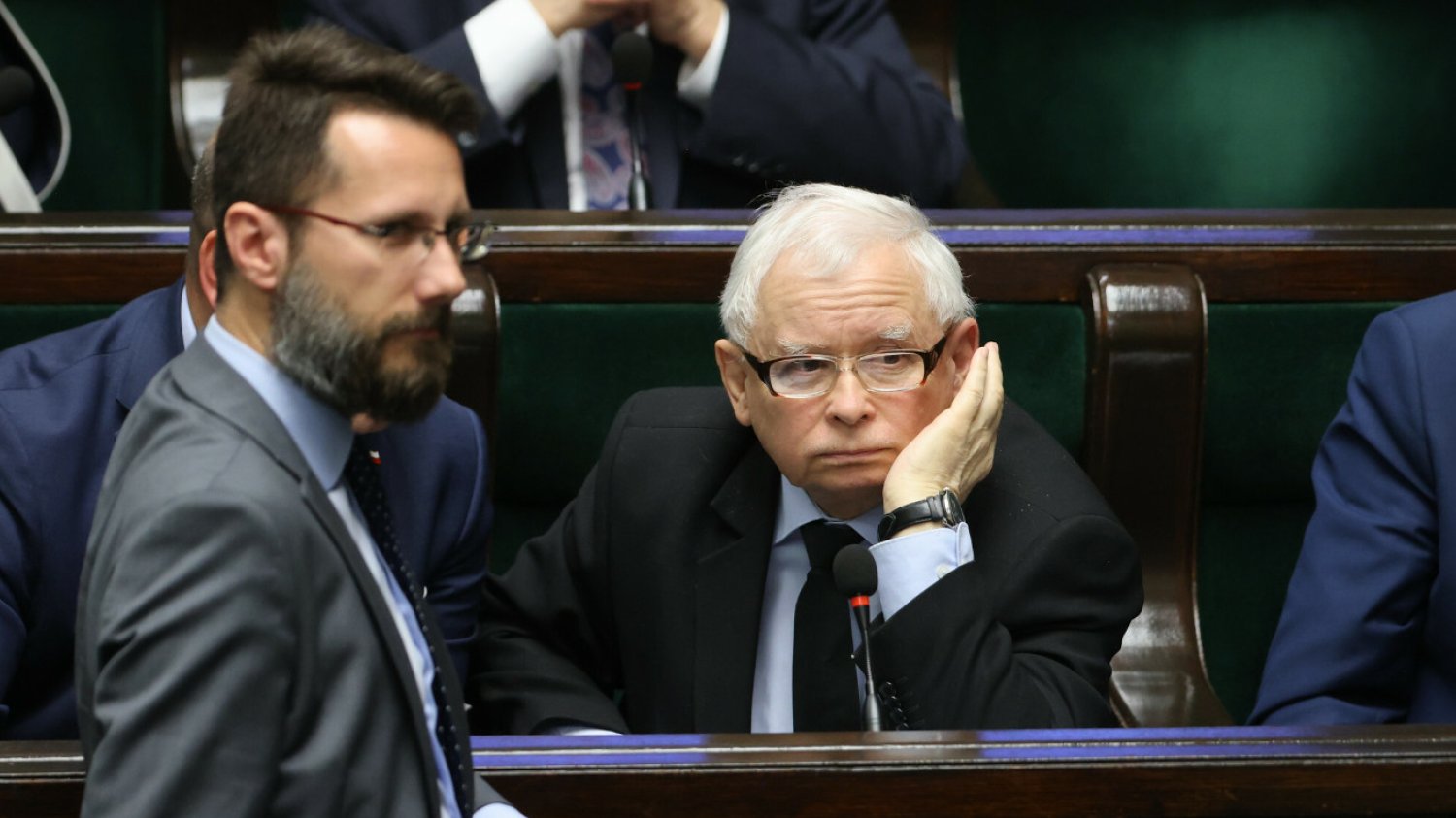 Jarosław Kaczyński i Radosław Fogiel w Sejmie