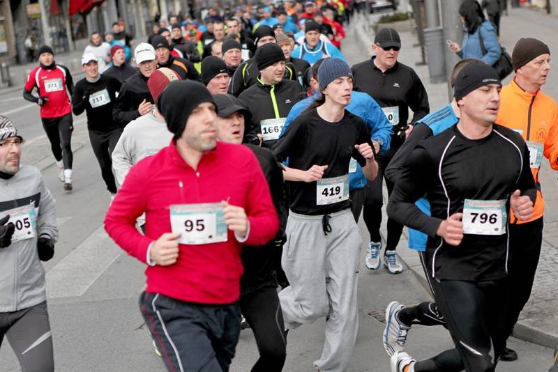 Z roku na rok biega coraz więcej Polaków