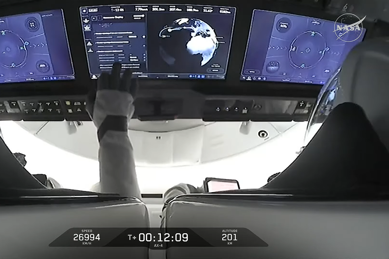 Pierwsze słowa Sławosza Uznańskiego-Wiśniewskiego w kosmosie. "Dziś robimy ogromny krok"