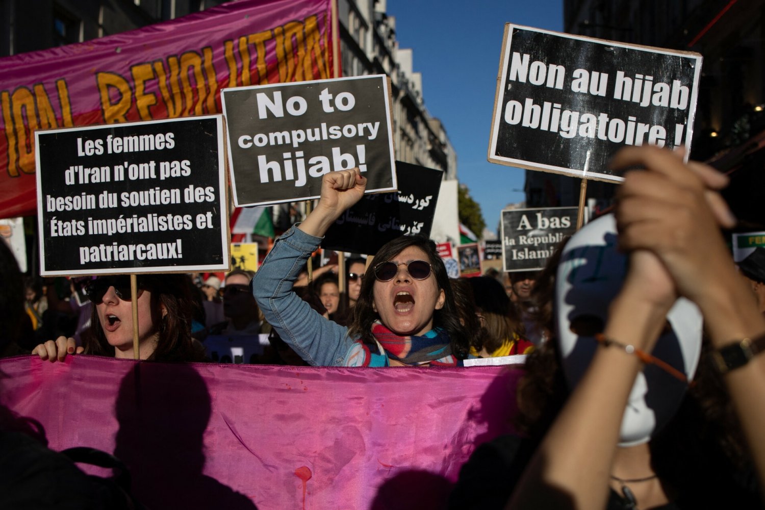 Kobiety w Iranie mają być karane za strój sprzeczny z islamskim kodeksem.