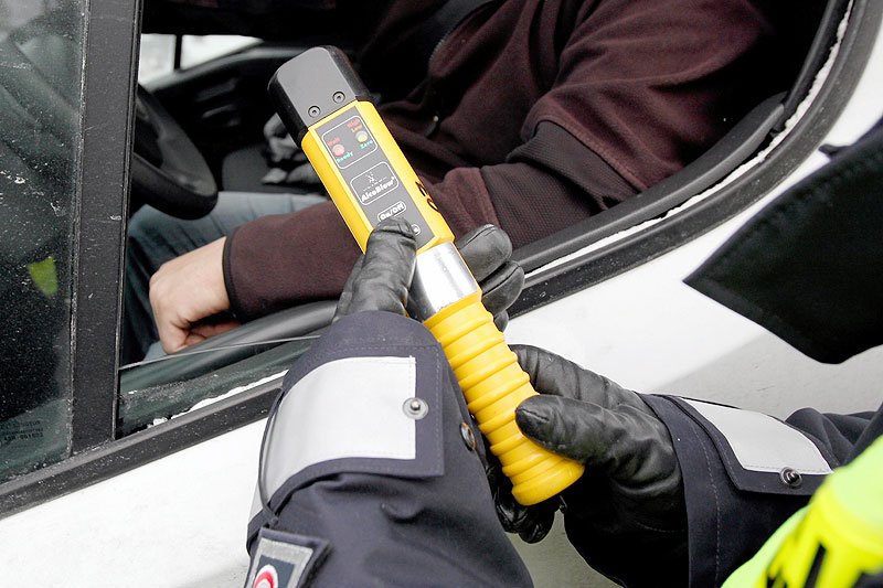 Prowadzącego "na podwójnym gazie" księdza udało się złapać podczas kontroli drogówki w Będominie w woj. pomorskim.