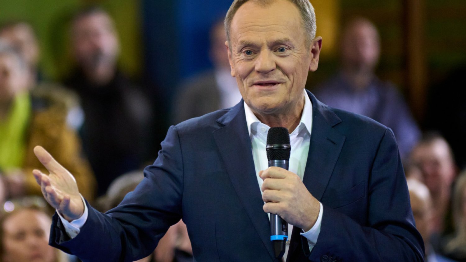 Strategia opozycji przynosi efekty. PiS wciąż bez szans na większość.