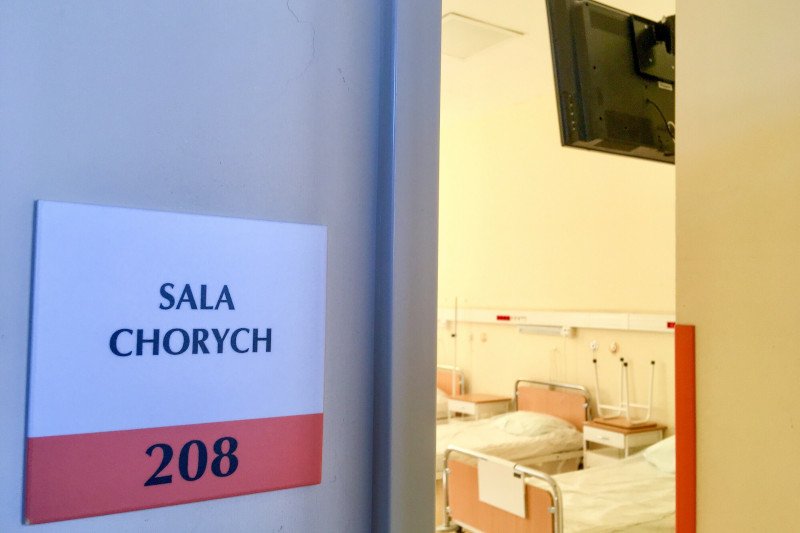 Pacjenci szpitala bez telewizji. Powód? Spory o wybór między TVN a TVP
