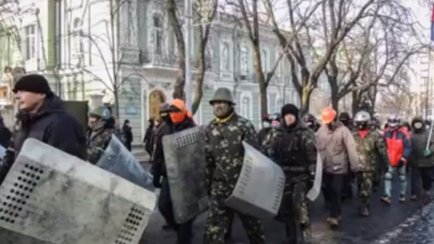 Prawy Sektor na Ukrainie wdał się w konflikt z MSW. Tymczasem Rosjanie zajęli ostatni okręt ukraiński na Krymie