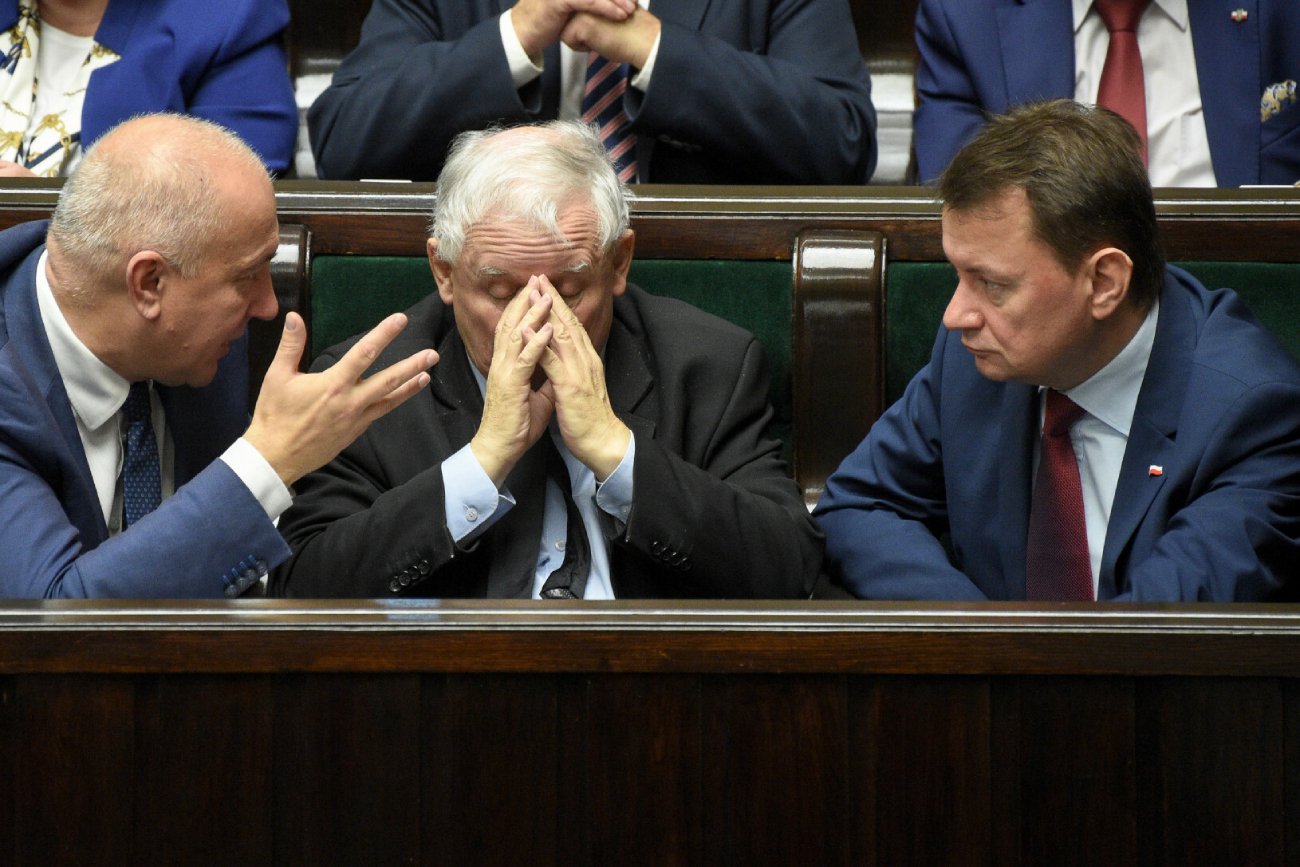 PiS wycofa się z "lex Tusk"? Krytyka ustawy działa na niekorzyść prezesa