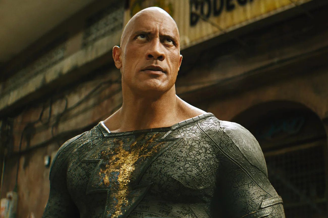 Dwayne Johnson jako Black Adam.