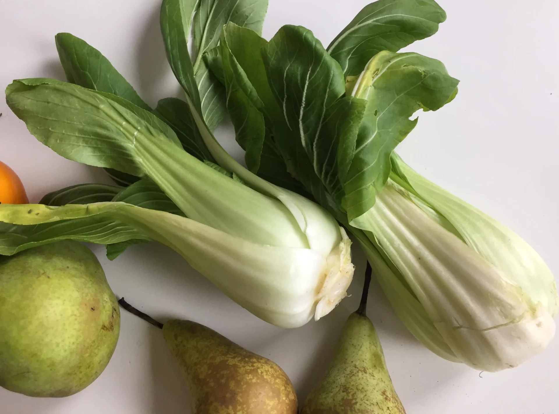 W "Boxie Rekrut" od Wojny Warzyw znajduję dwie kapusty chińskie pak choi