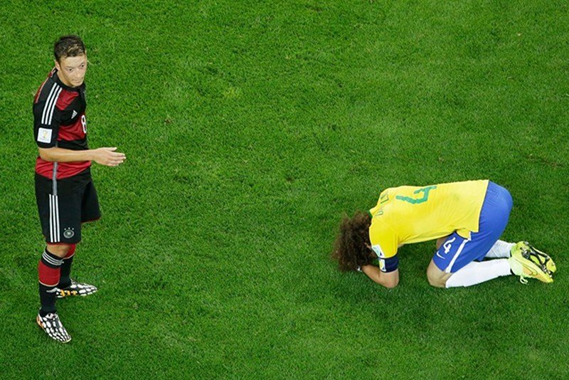 Brazylijczycy wylądowali przed Niemcami na kolanach