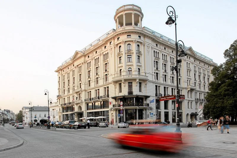 Hotel Bristol w Warszawie przy Krakowskim Przedmieściu