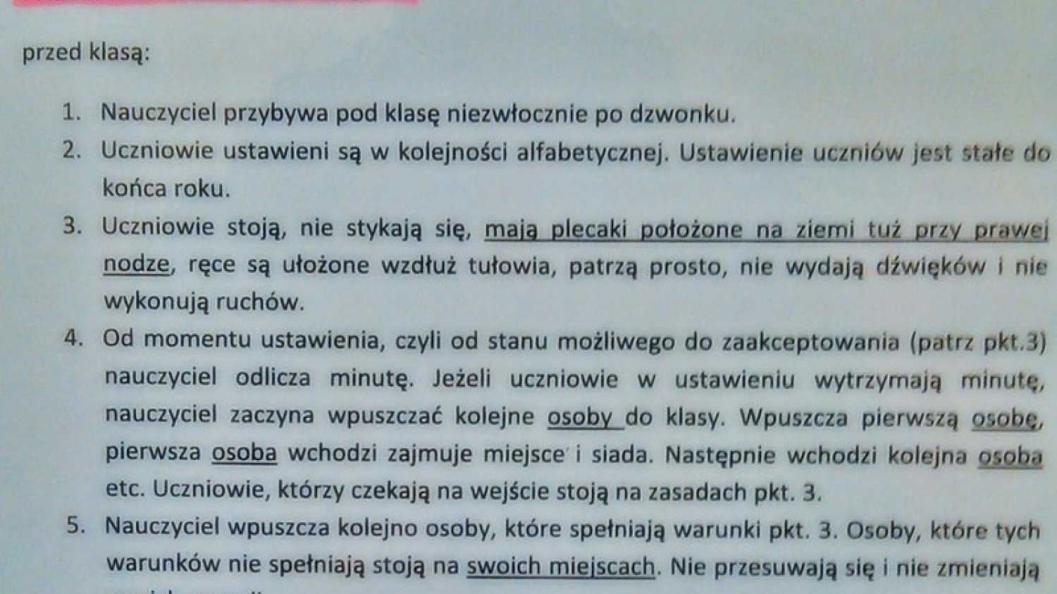 Kontrowersyjny regulamin wejścia sześciolatków do klasy