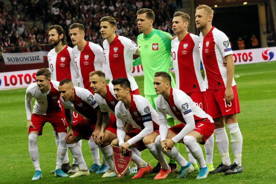 Mistrzostwa Europy w piłce nożnej zostały odwołane i przeniesione na 2021 rok.