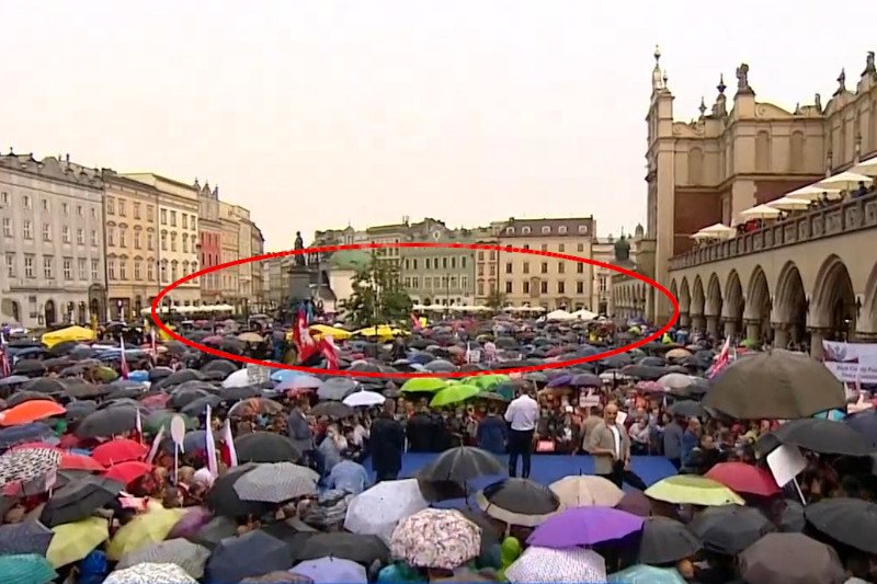 "Wiadomości" TVP wcieliły w szeregi zwolenników Dudy protestujących.