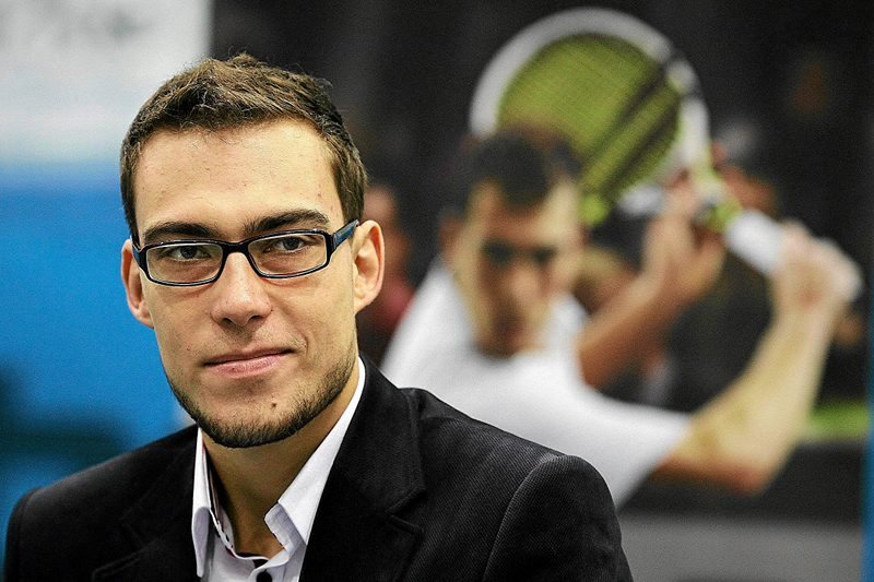 Mimo choroby Jerzy Janowicz poprowadził Polaków do wygranej w Pucharze Davisa z RPA