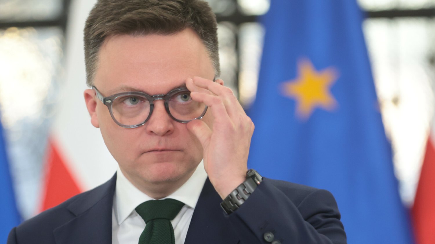 Decyzja Hołowni podzieliła obóz władzy. Politycy komentują napięcie w koalicji