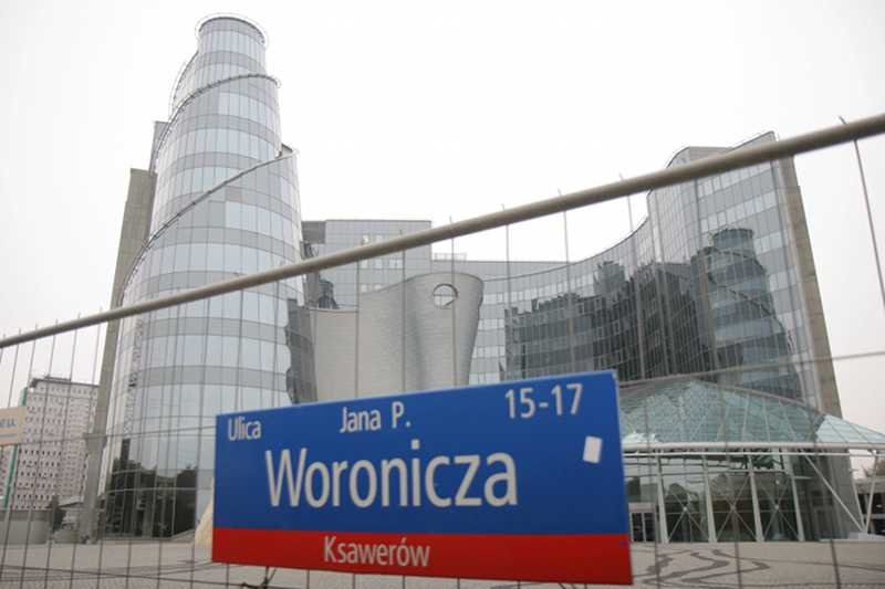 W sądzie toczy się kolejny proces o mobbing w Telewizji Polskiej. Na zdjęciu siedziba TVP przy ul. Woronicza.