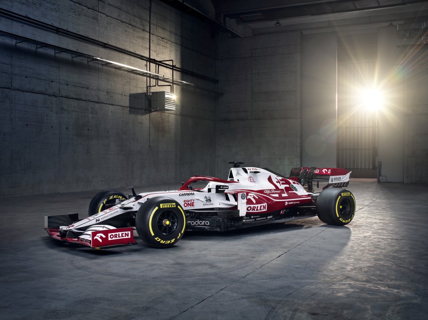 Oto nowy bolid Alfa Romeo Racing Orlen, którym zespół będzie dysponował w sezonie 2021