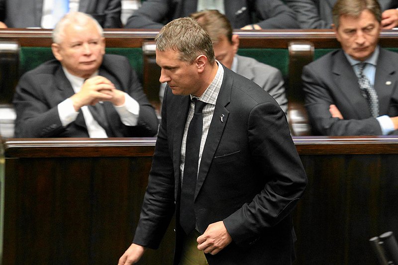 Przemysław Wipler obwinia niewydolny system publicznej służby zdrowia za śmierć bliskiej sobie osoby.